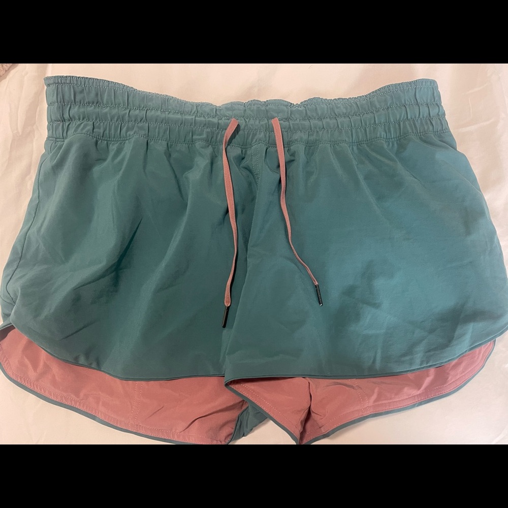Lululemon Reversible Short Retired